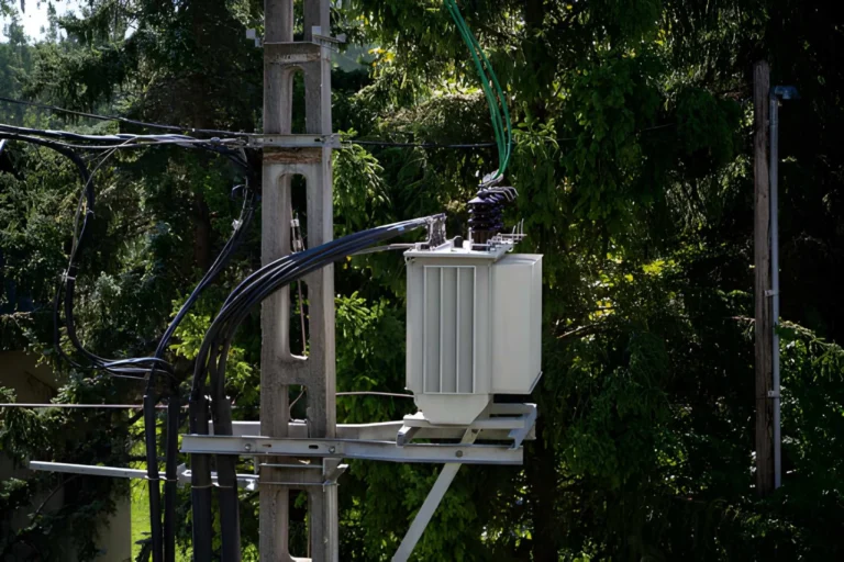 Advantages of oil immersed transformers for B2B buyers